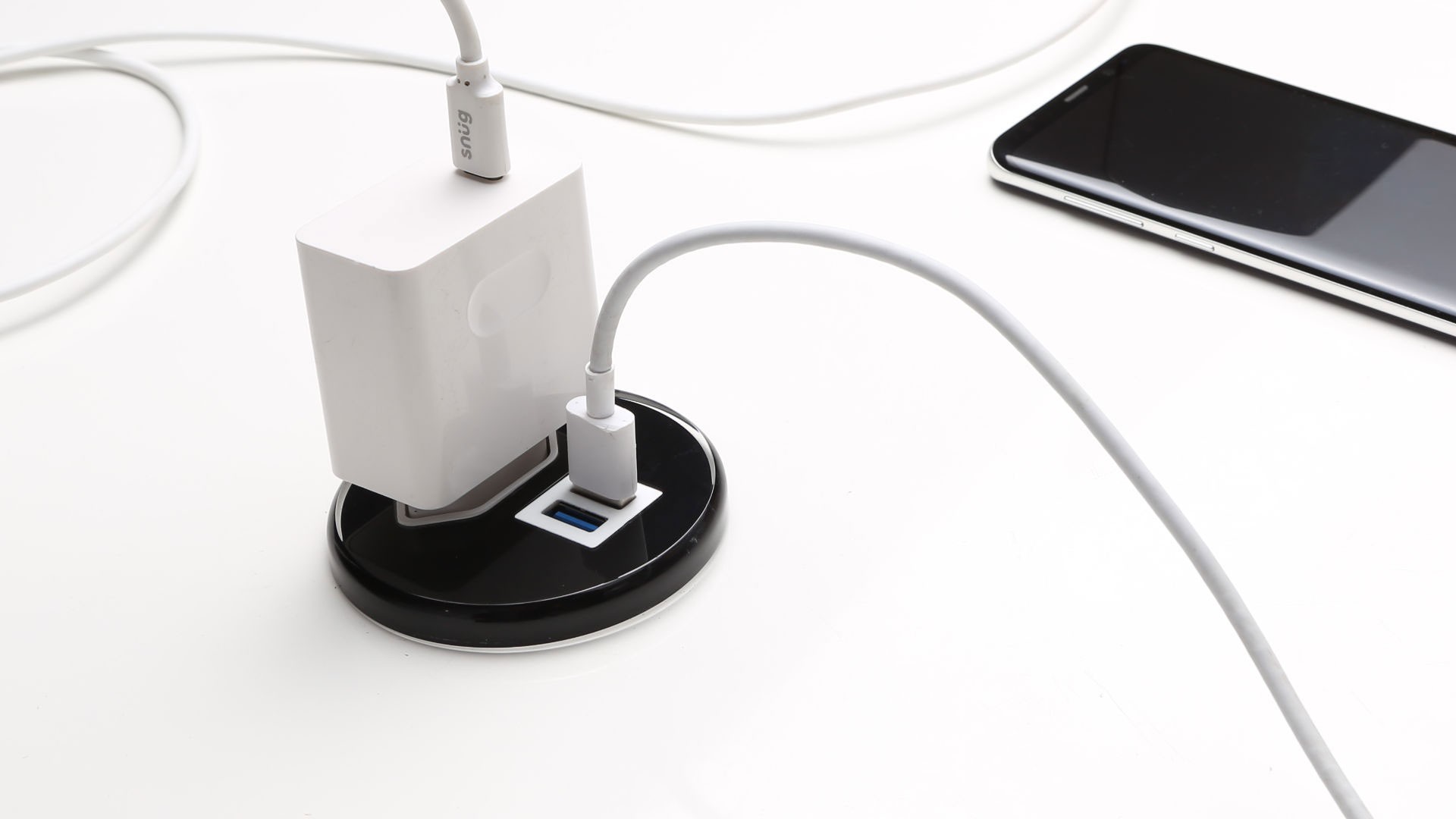 Lumen8 - Light Switches & Sockets